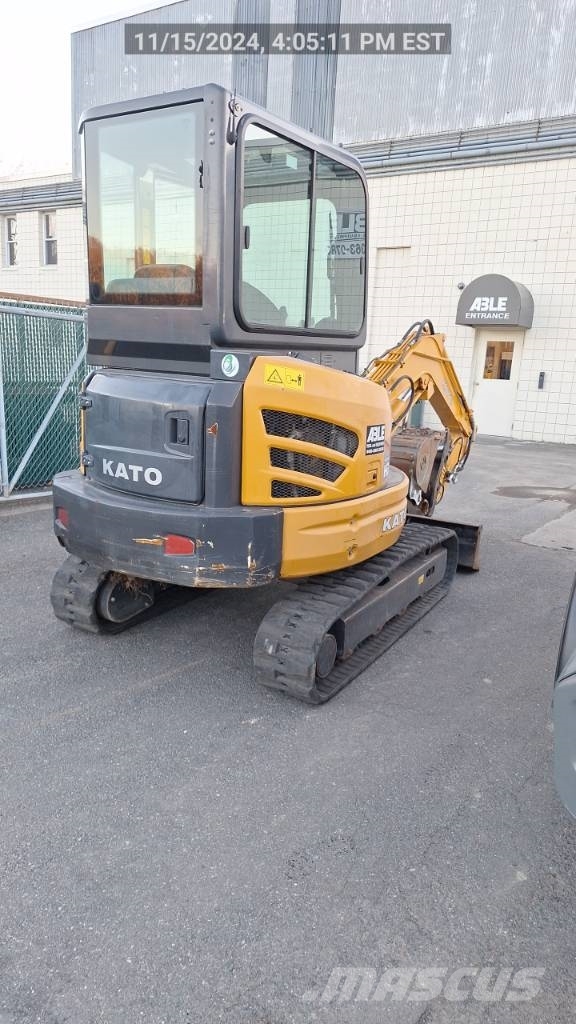 Kato HD35N4 Mini ekskavatörler, 7 tona dek