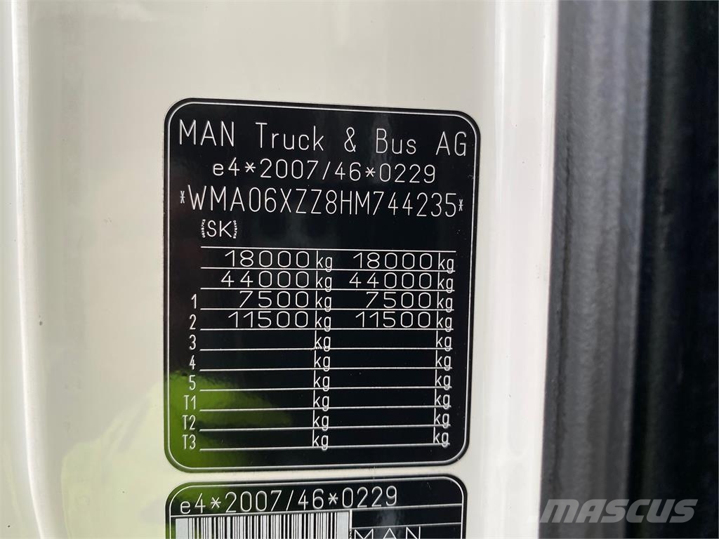 MAN TGX VIN 235 Vetopöytäautot