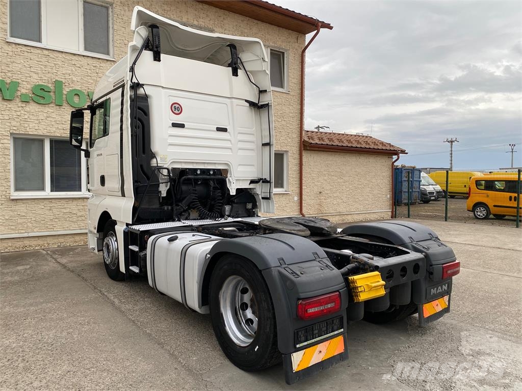 MAN TGX VIN 235 Vetopöytäautot