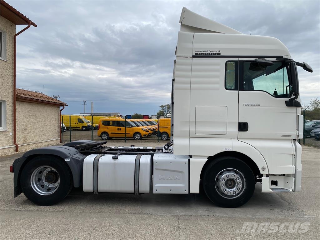MAN TGX VIN 235 Vetopöytäautot
