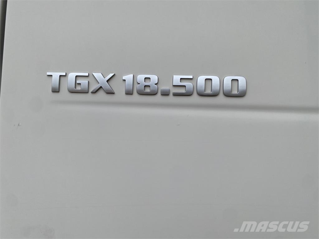 MAN TGX VIN 235 Vetopöytäautot