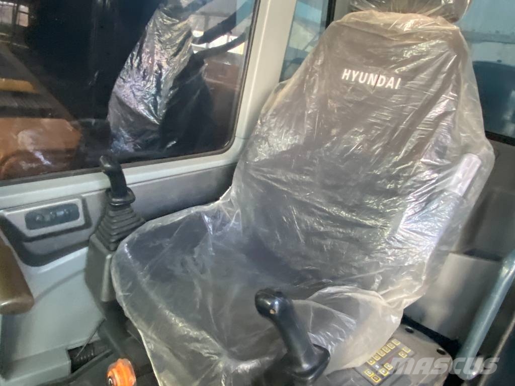 Hyundai HX 220 대형 굴삭기 29톤 이상