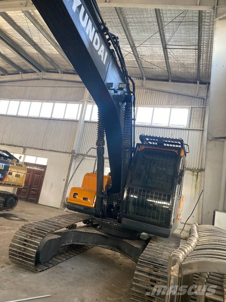 Hyundai HX 220 대형 굴삭기 29톤 이상