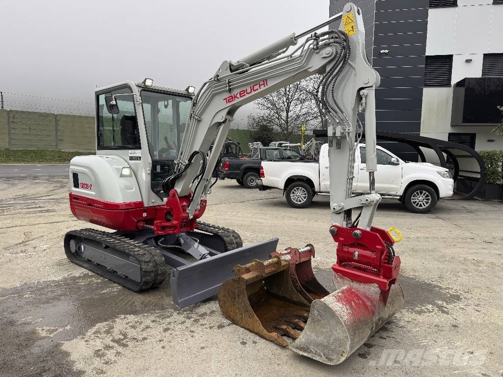 Takeuchi TB TB 235-2 Powrtilt 3xSchaufeln Top Minigravemaskiner