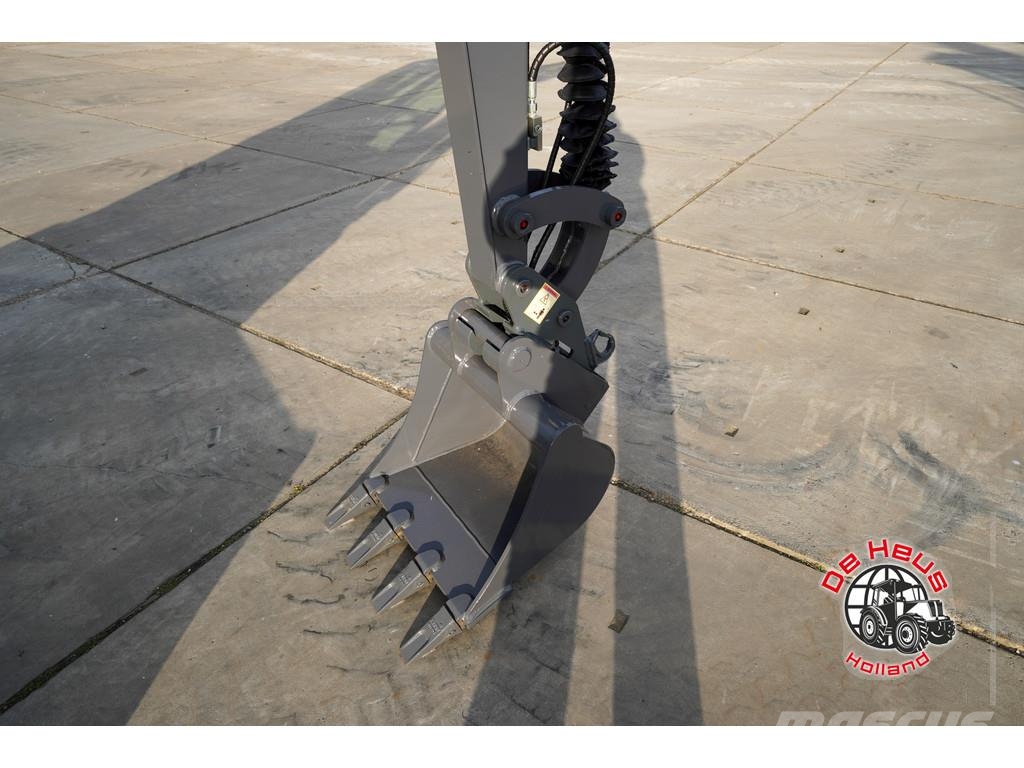 Eurotrac HE26SR حفارات خاصة