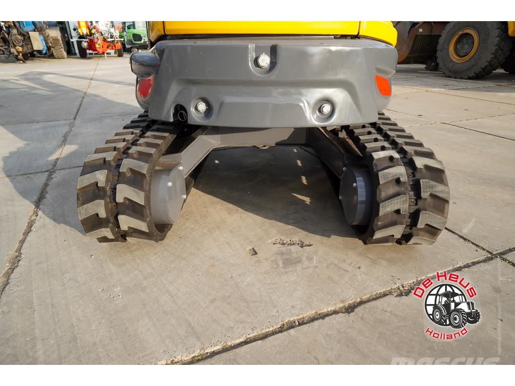 Eurotrac HE26SR حفارات خاصة