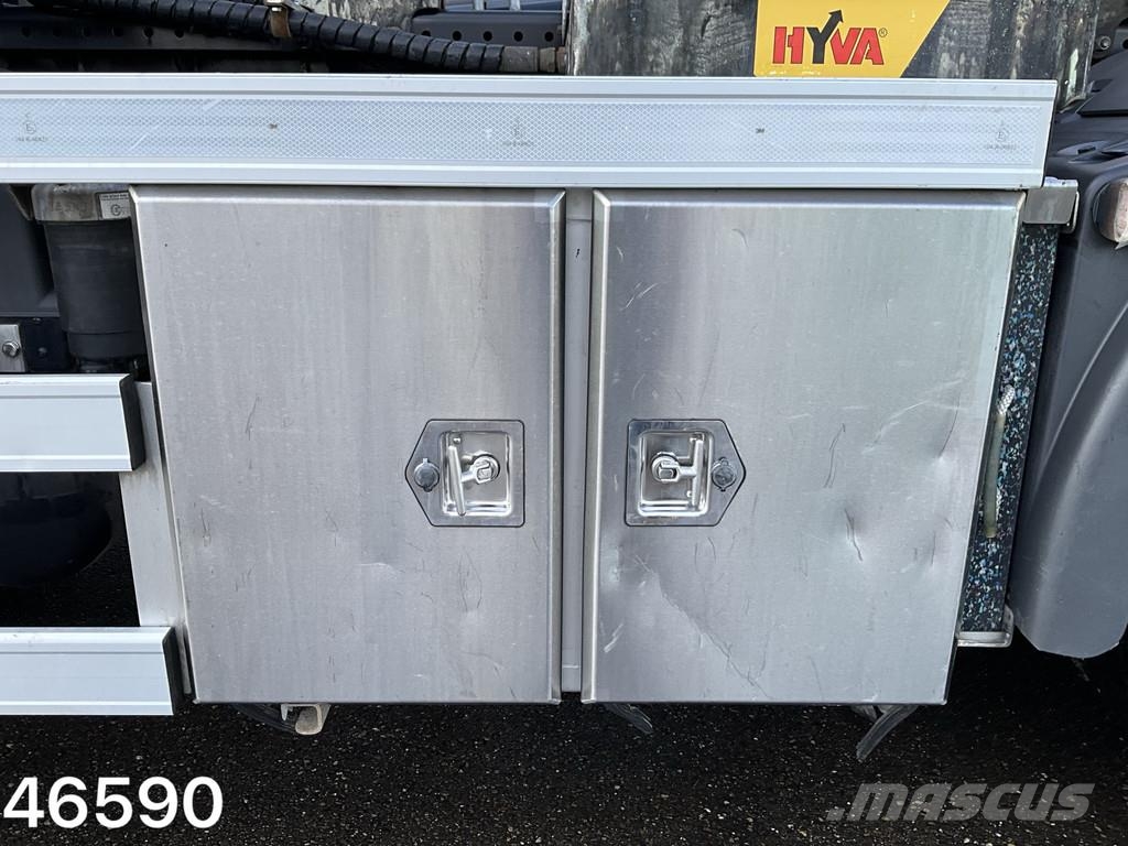 MAN TGS 35.430 8x4 HMF 19 Tonmeter Z-kraan Just 122.81 Konksliftveokid