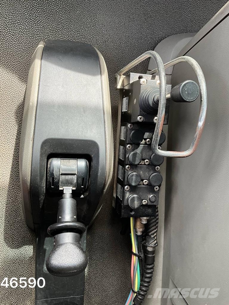 MAN TGS 35.430 8x4 HMF 19 Tonmeter Z-kraan Just 122.81 Konksliftveokid