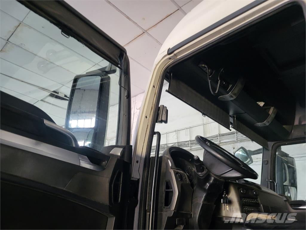 MAN TGX 26.440 6X2.2BL Шасі з кабіною