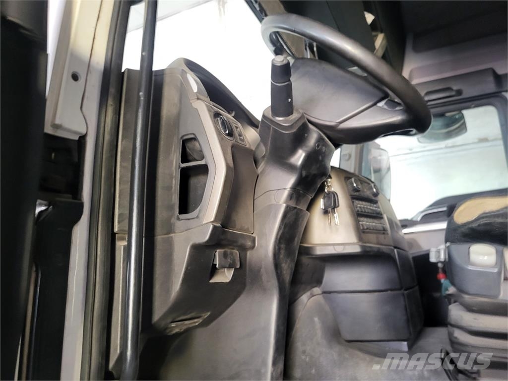 MAN TGX 26.440 6X2.2BL Шасі з кабіною