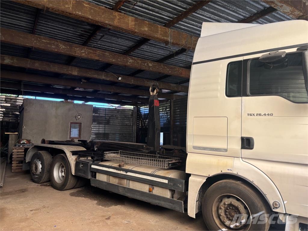 MAN TGX 26.440 6X2.2BL Шасі з кабіною