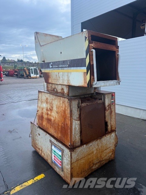 Lefort USED SHREDDER آلات تمزيق المخلفات