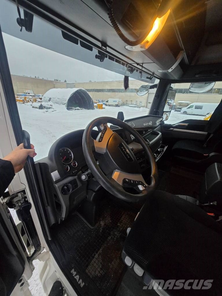 MAN TGX 28.480 6x2-2 BLS Dragbilar