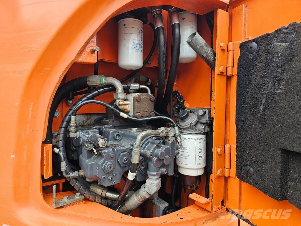 Doosan DX140LCR ** New undercarriage** Koparki gąsienicowe