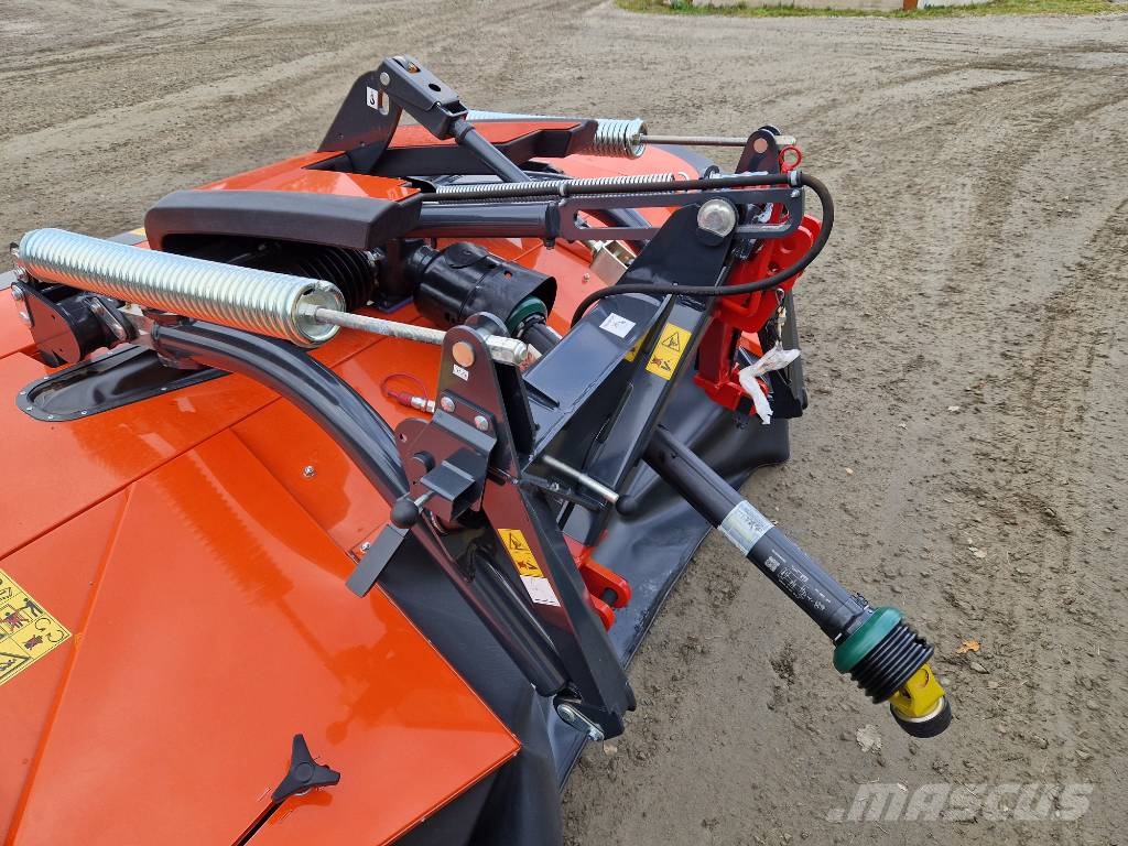 Kubota DMC 6332 T Gadanheiras