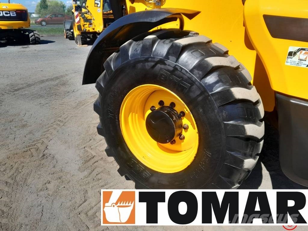 JCB 560-80 Teleskopiskie manipulatori