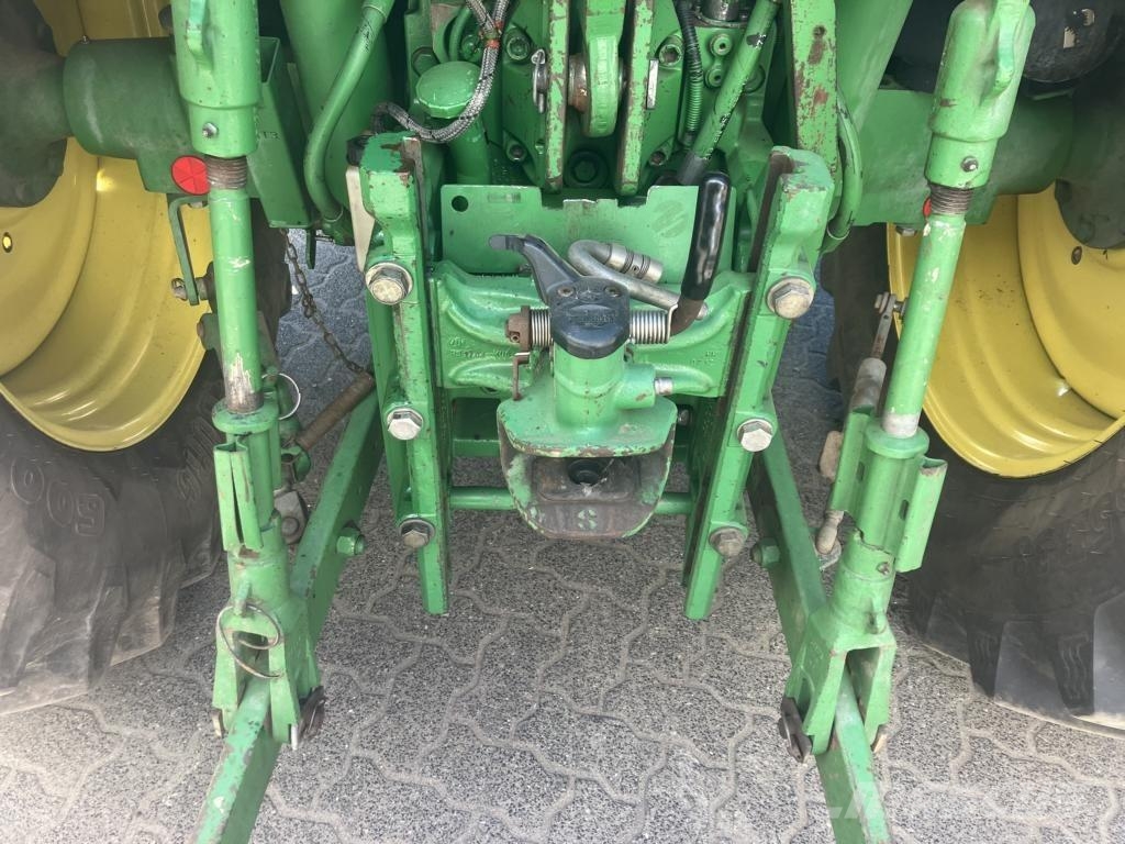 John Deere 6125R Traktorer
