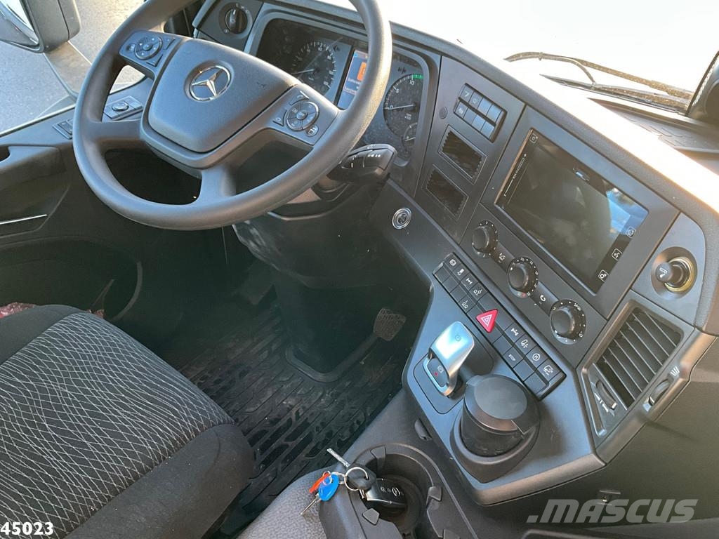 Mercedes-Benz Actros 2643 VDL 21 Ton haakarmsysteem Камиони с кран с кука