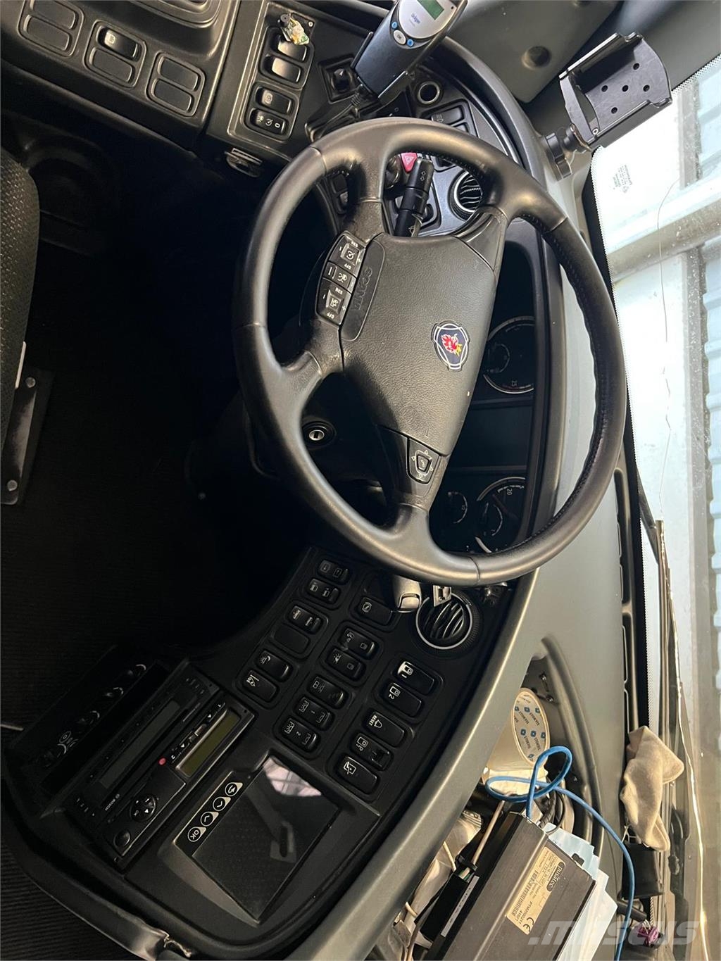Scania OMNIEXPRESS المركبة
