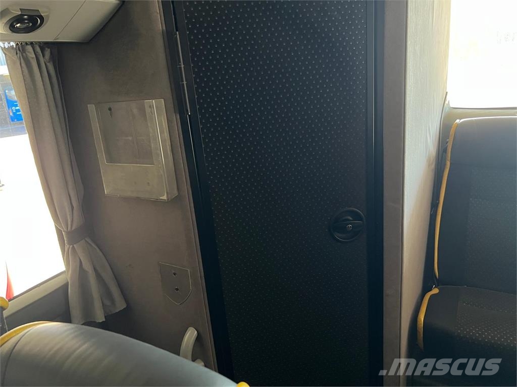 Scania OMNIEXPRESS المركبة