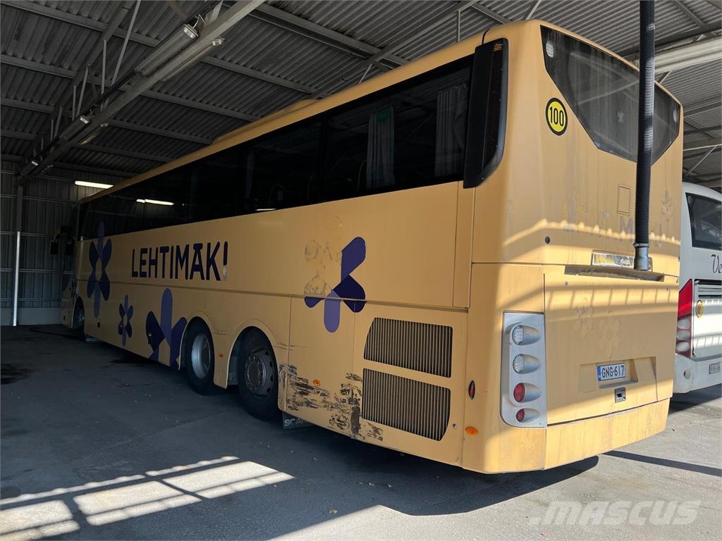 Scania OMNIEXPRESS المركبة