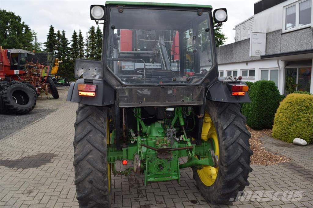 John Deere 1950 Traktorer