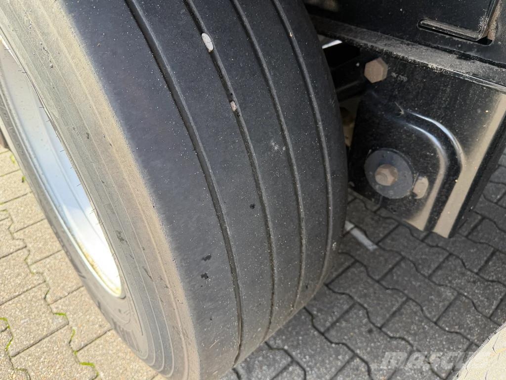 Kögel Schufzeil -dak / Lift-As / APK 03-2027 Tentpoolhaagised