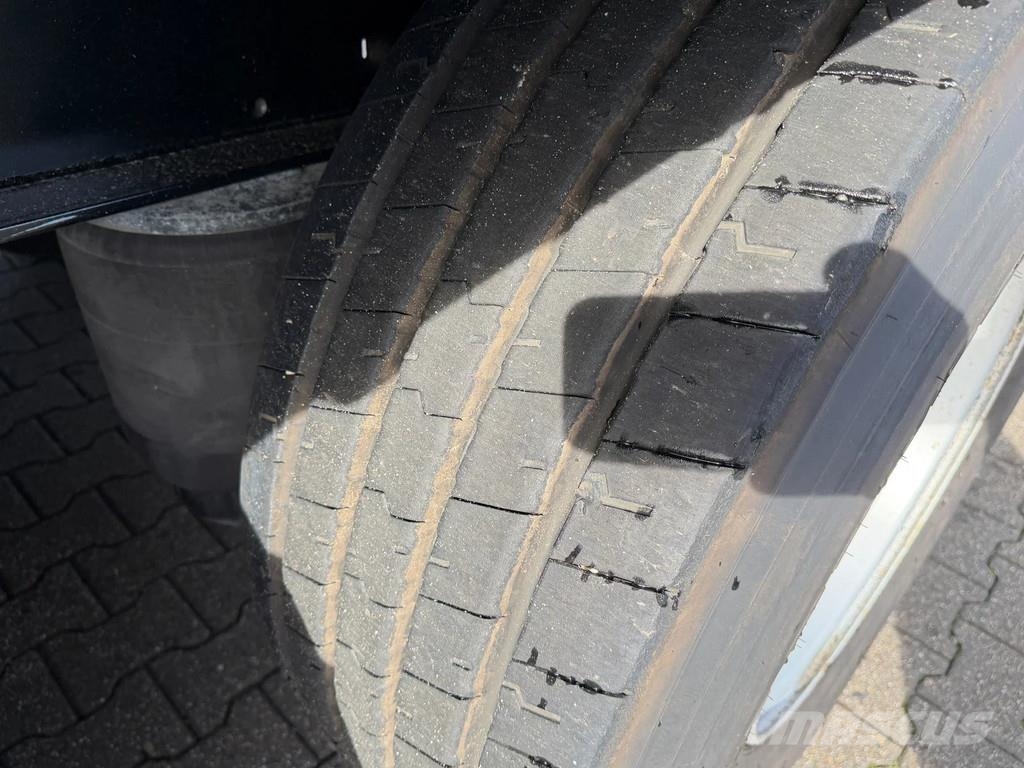 Kögel Schufzeil -dak / Lift-As / APK 03-2027 Tentpoolhaagised