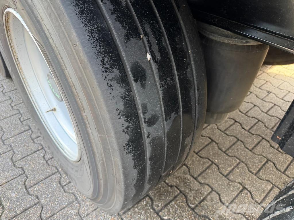 Kögel Schufzeil -dak / Lift-As / APK 03-2027 Tentpoolhaagised