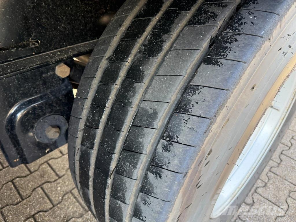 Kögel Schufzeil -dak / Lift-As / APK 03-2027 Tentpoolhaagised