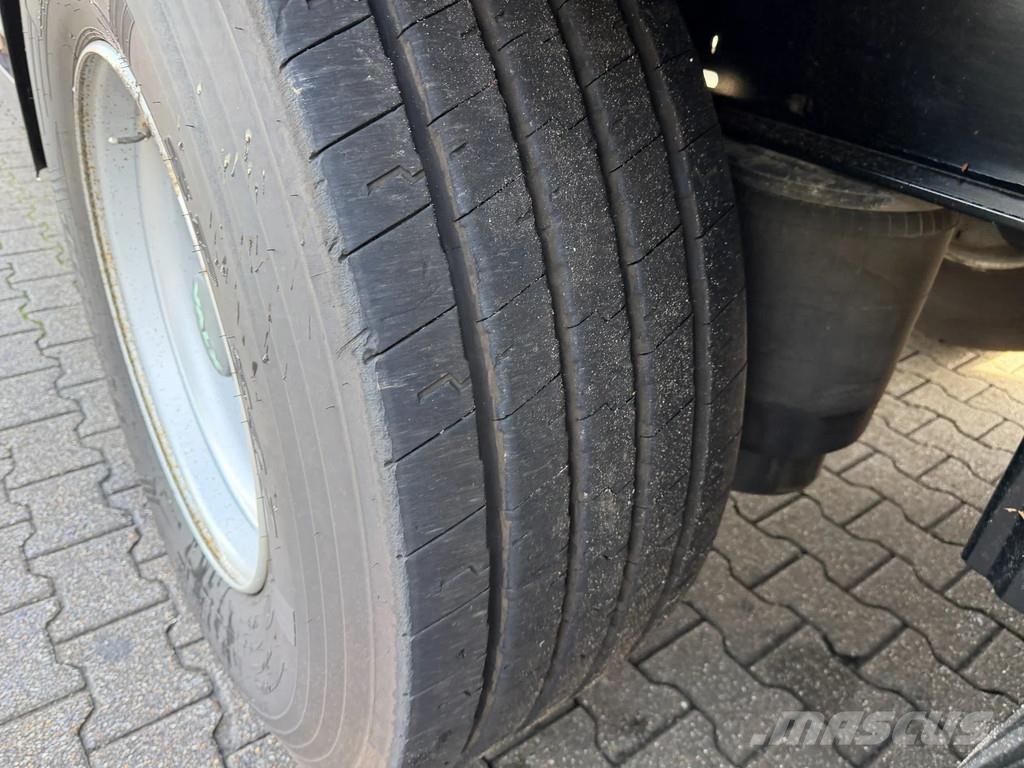 Kögel Schufzeil -dak / Lift-As / APK 03-2027 Tentpoolhaagised