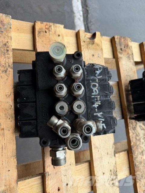Terex Pegson HYDRO-CONTROL 4 HYDRAULIC VALVE BLOCK Mobilní drtiče