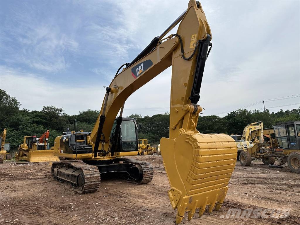 CAT 330D 330DL Lánctalpas kotrók