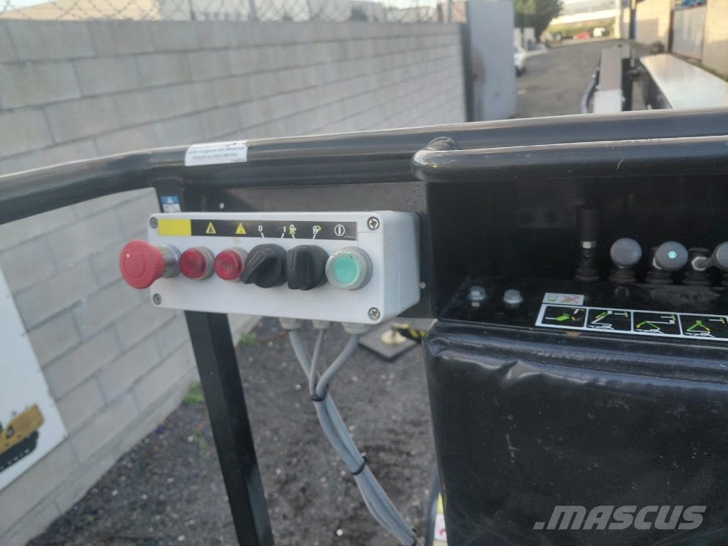 Niftylift 120 T Přívěsové plošiny