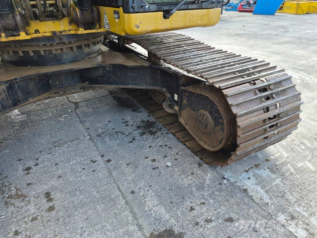 CAT 320 GC Bageri guseničari