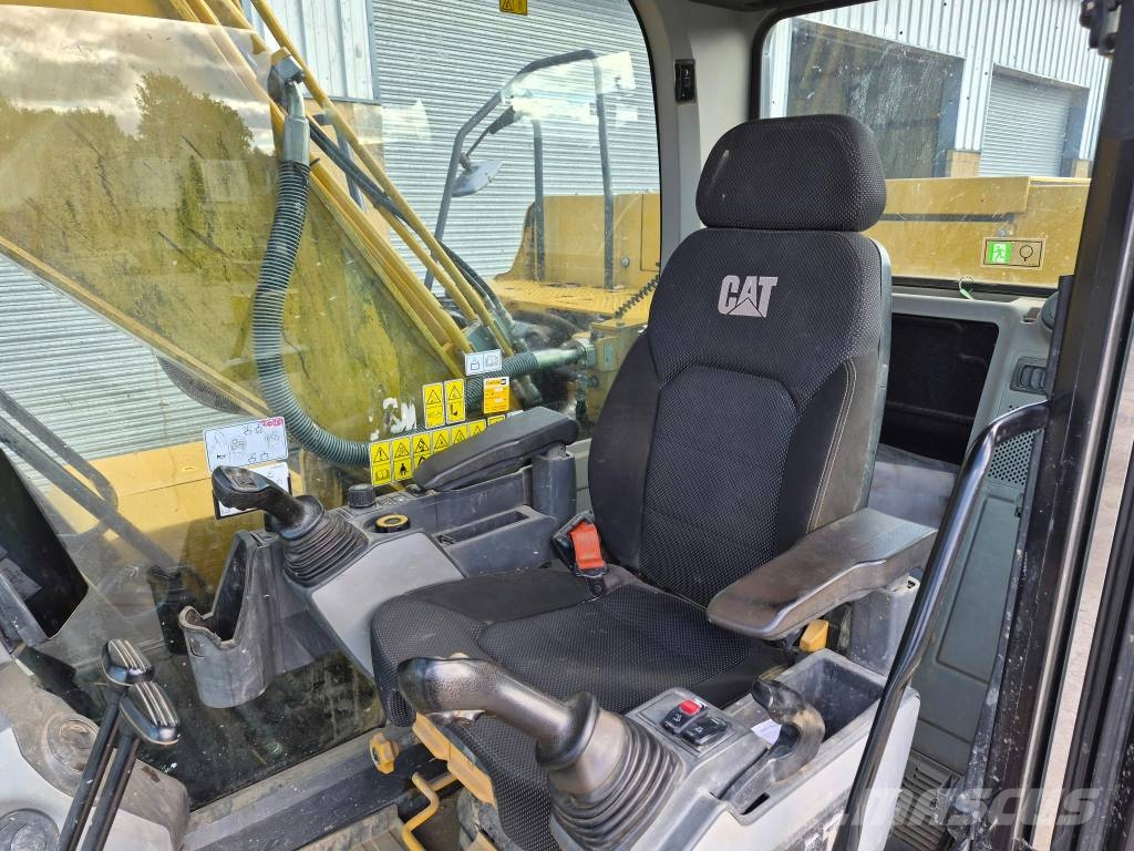CAT 320 GC Bageri guseničari