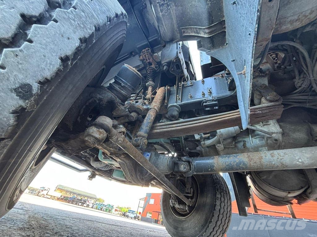 Volvo FM 300 6x6 FOR SALE AS CHASSIS / ONLY 189215 km ! Camiones chasis
