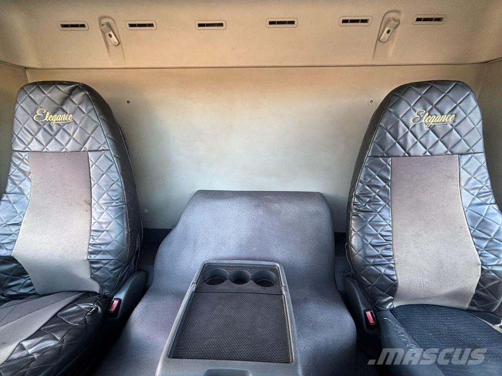 Volvo FM 300 6x6 FOR SALE AS CHASSIS / ONLY 189215 km ! Camiones chasis