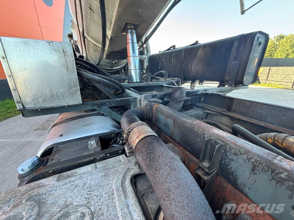 Volvo FM 300 6x6 FOR SALE AS CHASSIS / ONLY 189215 km ! Camiones chasis