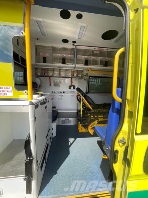 Fiat Ducato A&E Fiat Ducato A&E Vehicle with Stryker Pr Ambulancias