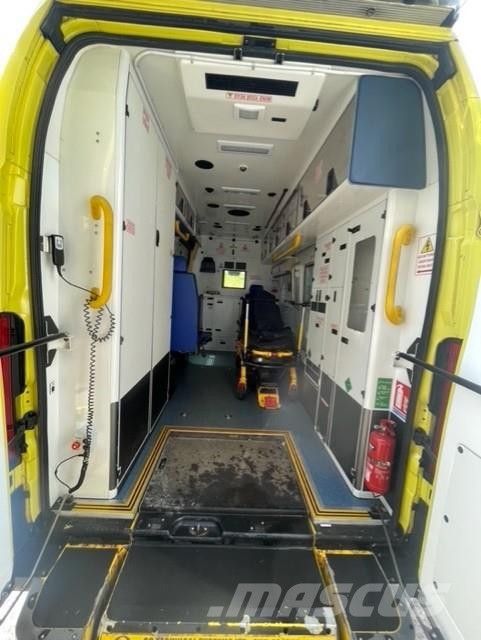 Fiat Ducato A&E Fiat Ducato A&E Vehicle with Stryker Pr Ambulancias