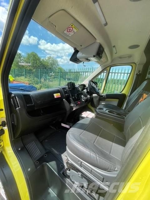 Fiat Ducato A&E Fiat Ducato A&E Vehicle with Stryker Pr Ambulancias