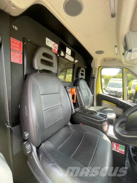 Fiat Ducato A&E Fiat Ducato A&E Vehicle with Stryker Pr Ambulancias