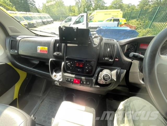 Fiat Ducato A&E Fiat Ducato A&E Vehicle with Stryker Pr Ambulancias