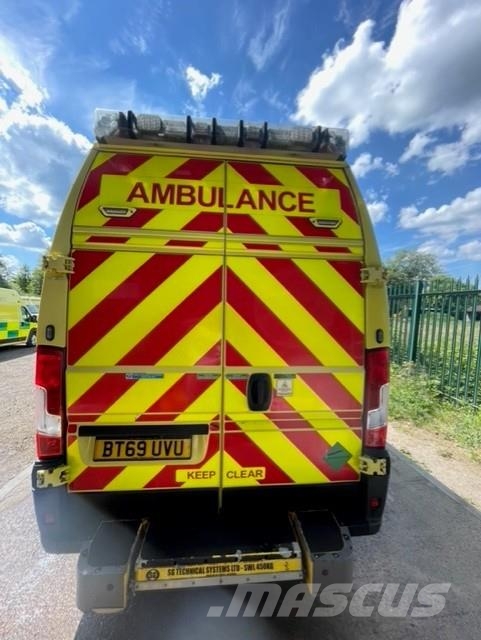Fiat Ducato A&E Fiat Ducato A&E Vehicle with Stryker Pr Ambulancias