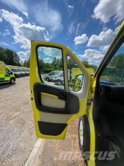 Fiat Ducato A&E Fiat Ducato A&E Vehicle with Stryker Pr Ambulancias