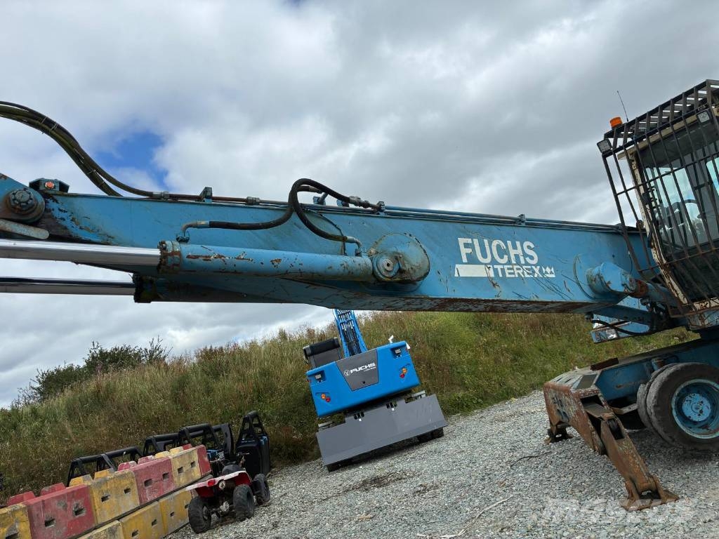 Fuchs MHL 340 Materialumschlag