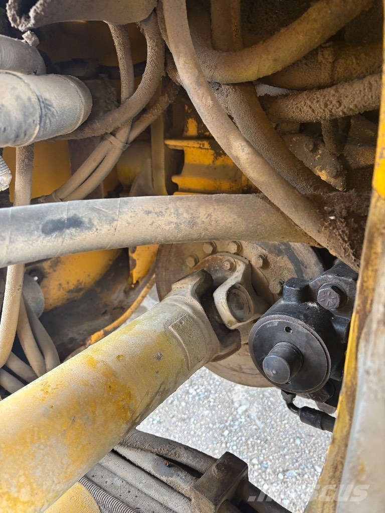Volvo L 90 F 轮式装载机