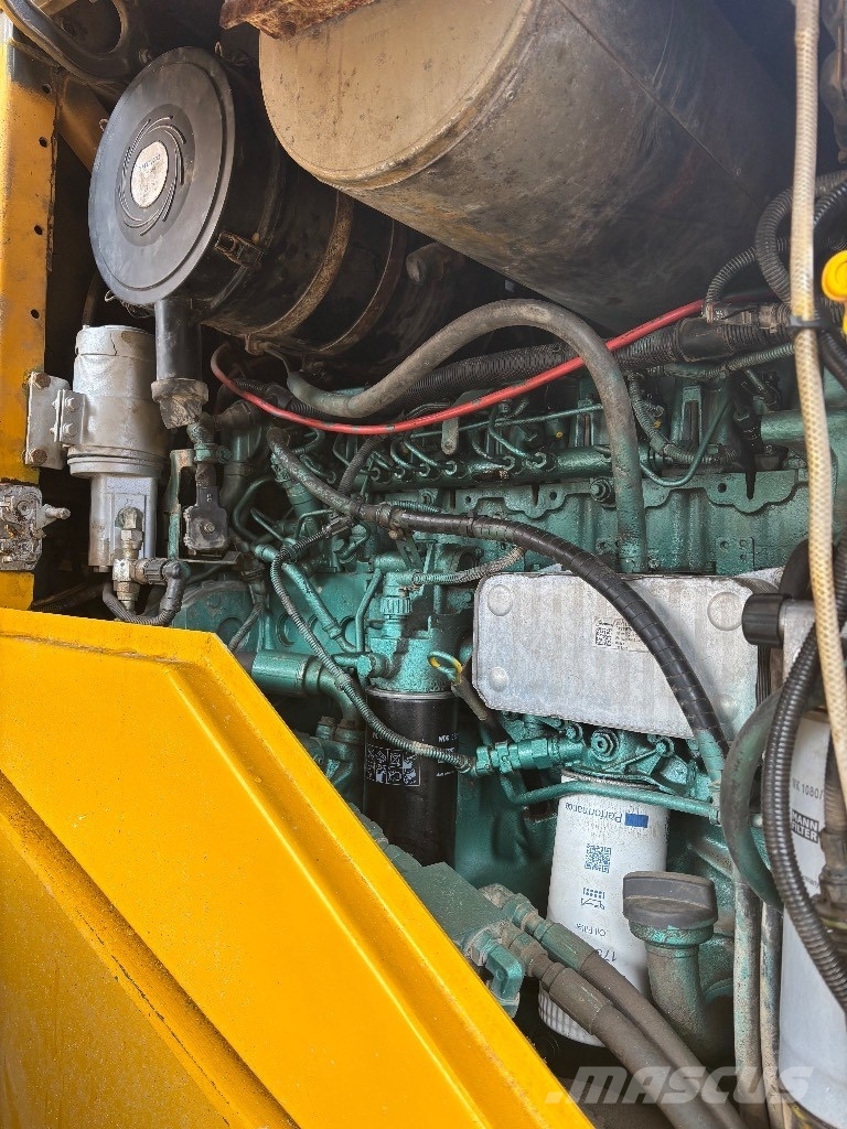 Volvo L 90 F 轮式装载机