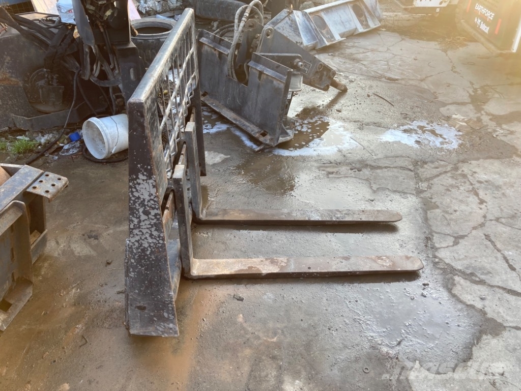 Caterpillar, Bobcat , Case Caterpillar, Bobcat ,Ca Ostale komponente